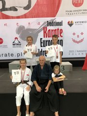 Trzy medale wieluńskich karateków w Pucharze Europy Dzieci